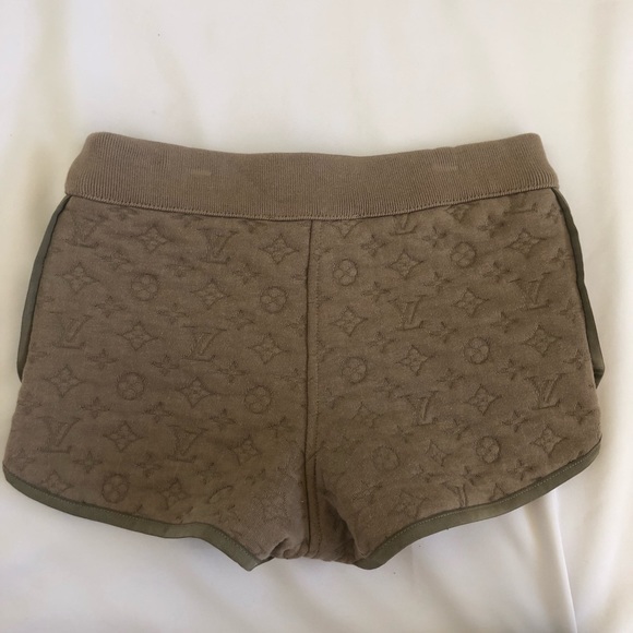RARE Louis Vuitton Size Small Monogram Shorts - Picture 2 of 5
